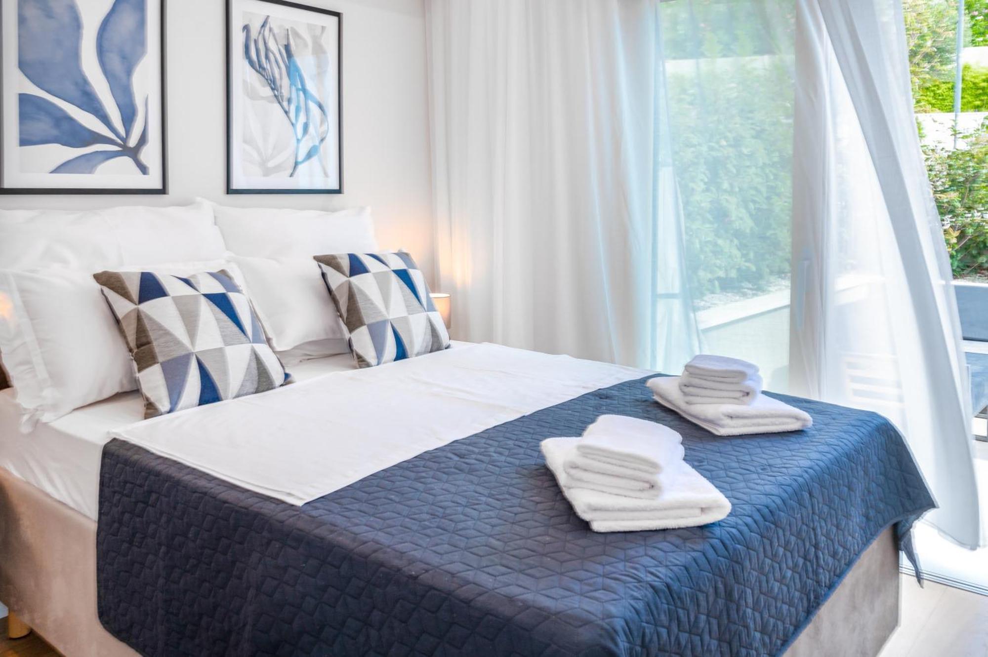 Luxury Adria Sea City & Mountain View Apartment Макарска Екстериор снимка