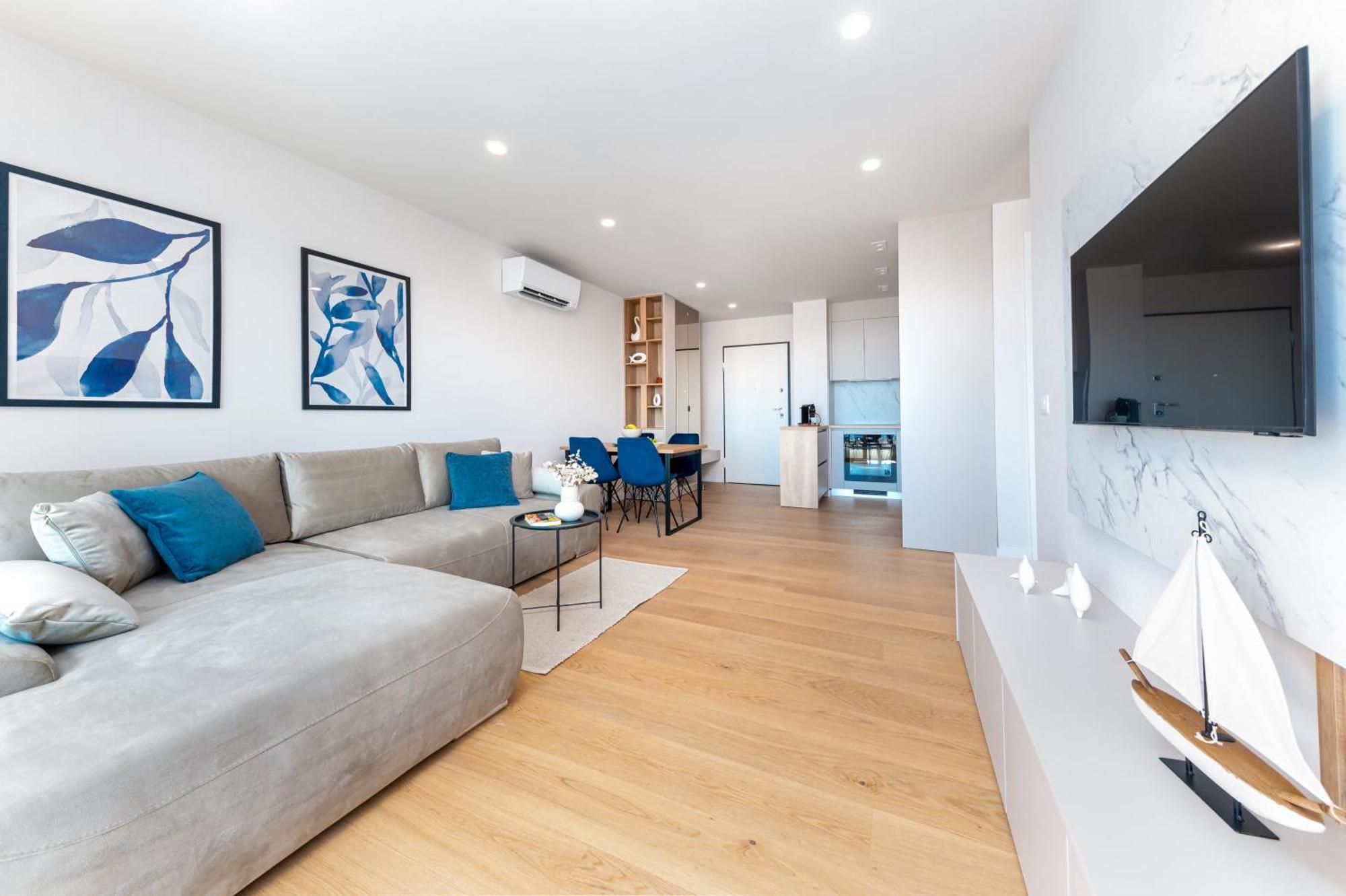 Luxury Adria Sea City & Mountain View Apartment Макарска Екстериор снимка